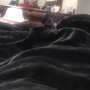 Meet your Posher, Sony